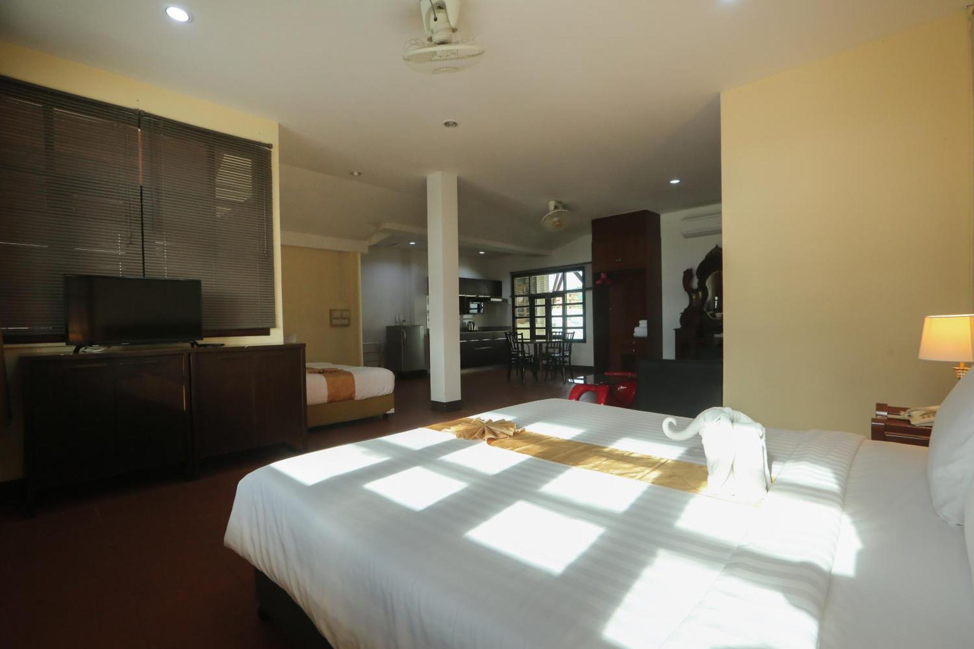Blue Beach Apartment Rawai エクステリア 写真