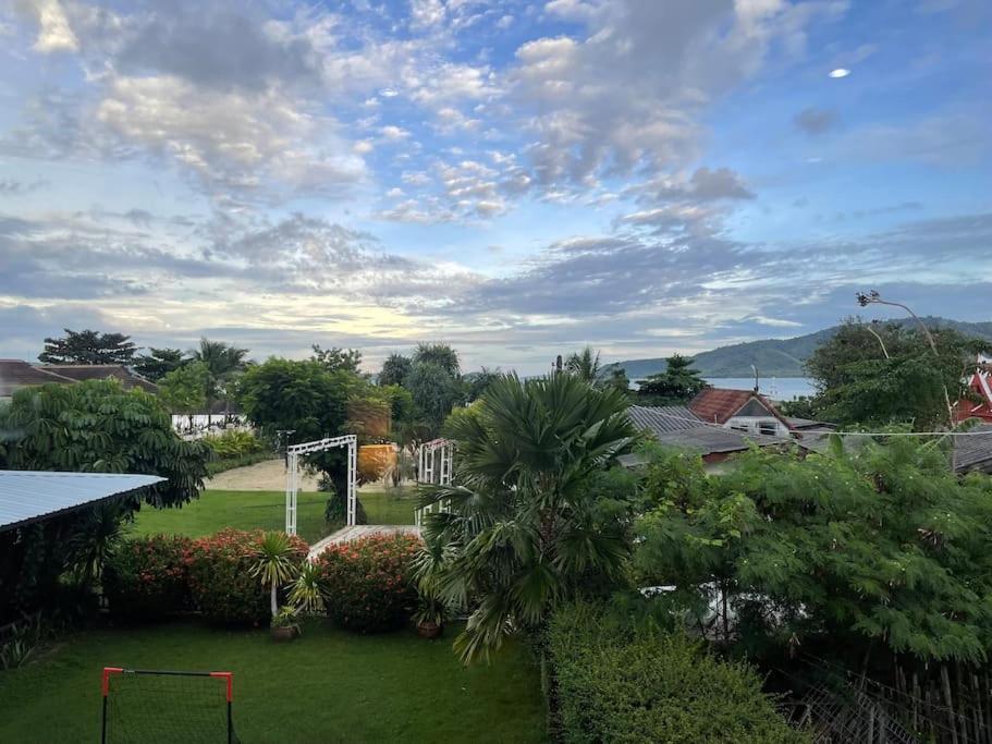 Blue Beach Apartment Rawai エクステリア 写真
