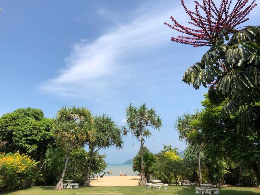 Blue Beach Apartment Rawai エクステリア 写真