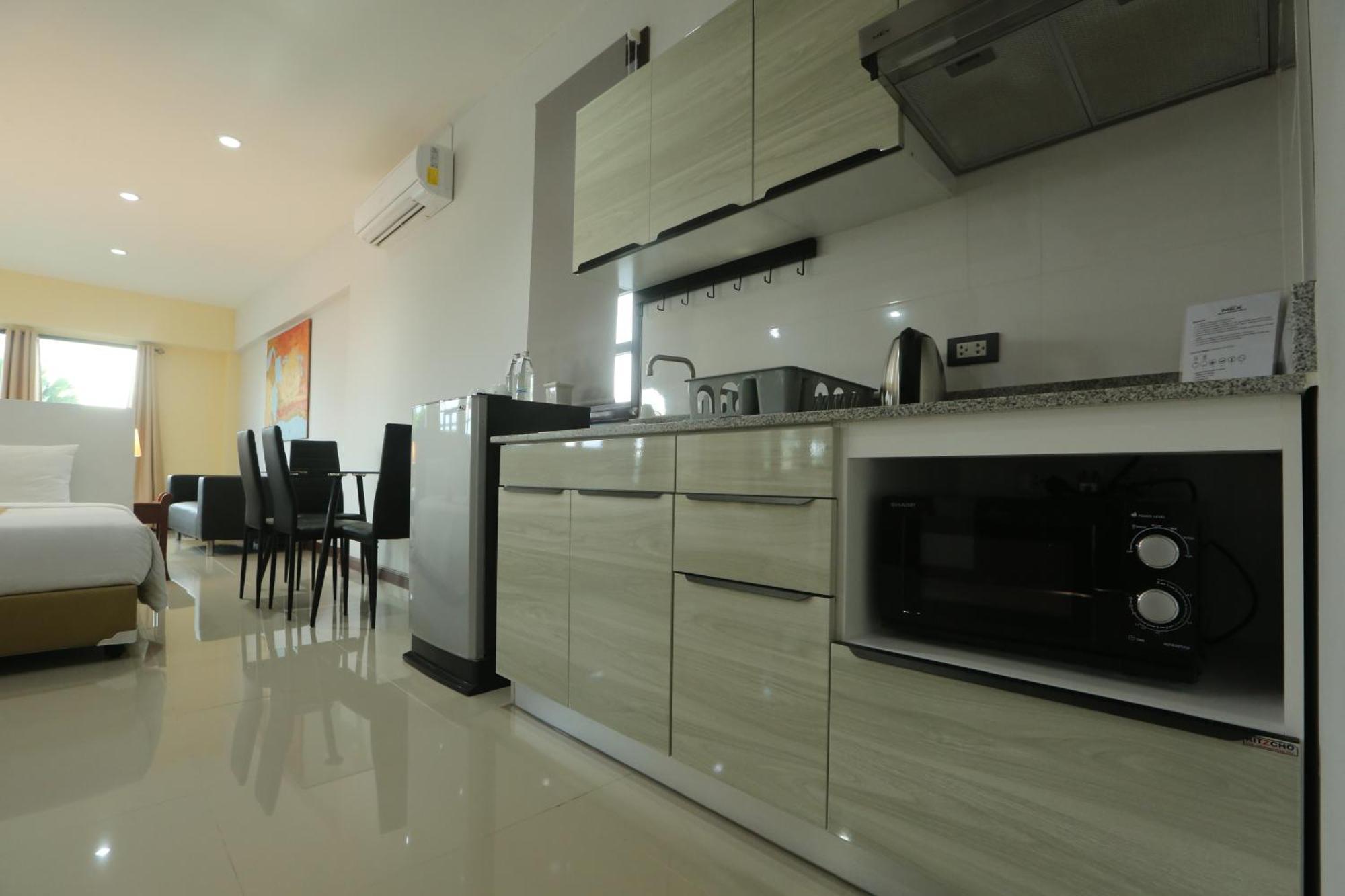 Blue Beach Apartment Rawai エクステリア 写真