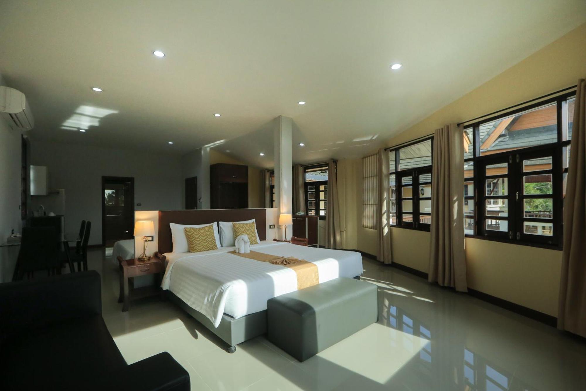 Blue Beach Apartment Rawai エクステリア 写真