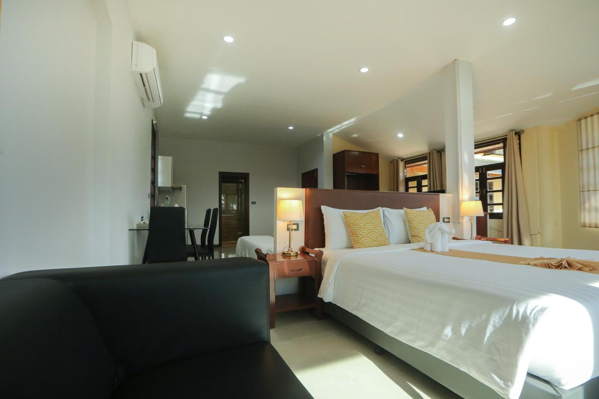 Blue Beach Apartment Rawai エクステリア 写真