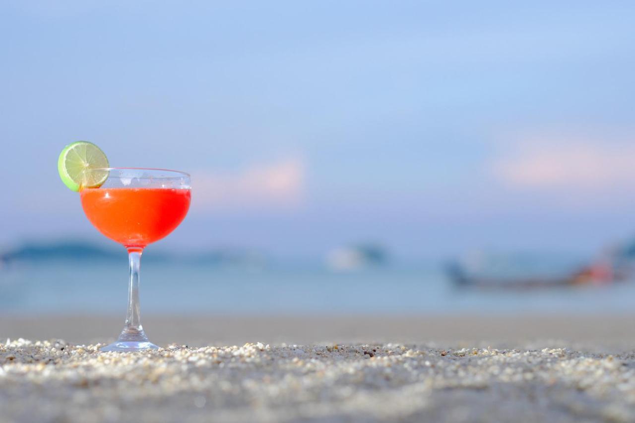 Blue Beach Apartment Rawai エクステリア 写真